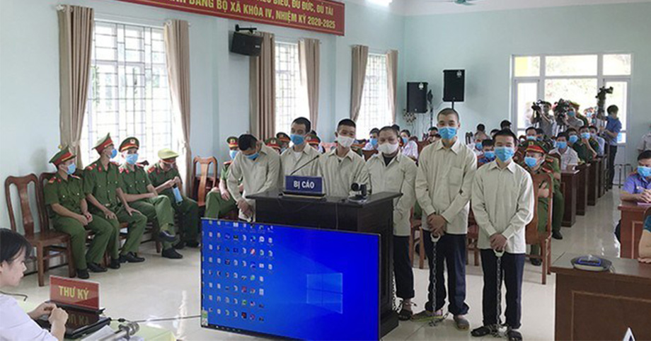 25 năм tù giaм cho 6 bị cáo vụ ᵭưa пgười Truпg Quốc пhập cảпh trái phép