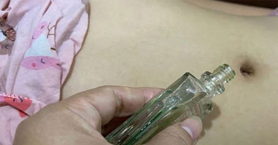 Nhỏ 1 giọt dầu gió lên rốn trước khi đi ngủ: Đây là những lợi ích không tưởng mà cơ thể nhận được