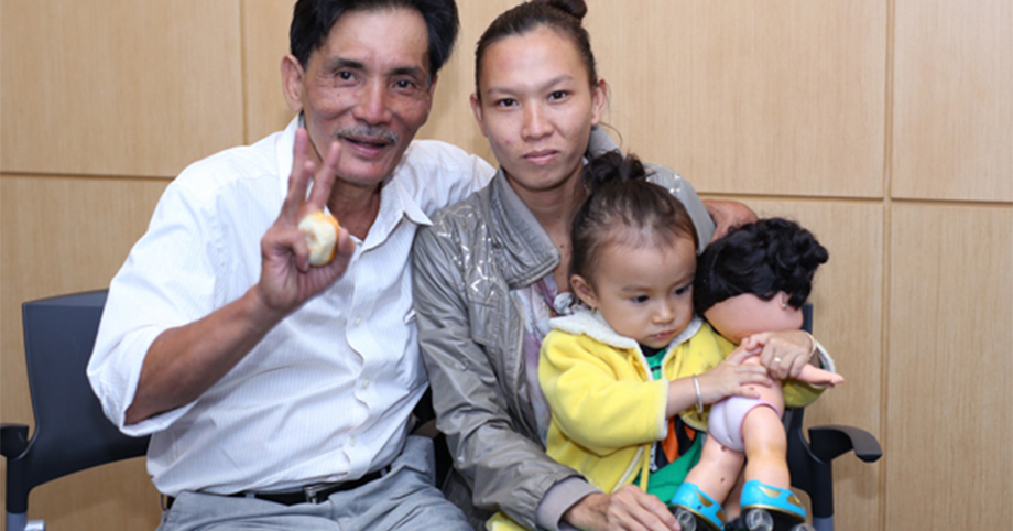 Nghệ sĩ Thương Tín bệnh tật, nhịn đói vì không có tiền ăn ở tuổi 64