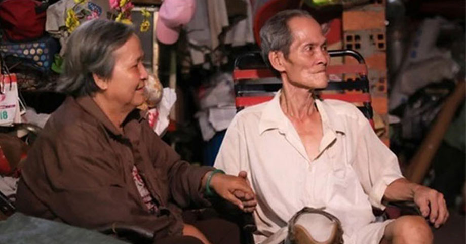 Chuyện tình đáng ngưỡng mộ của cặp vợ chồng U80, quen nhau từ lúc lên 5 tuổi