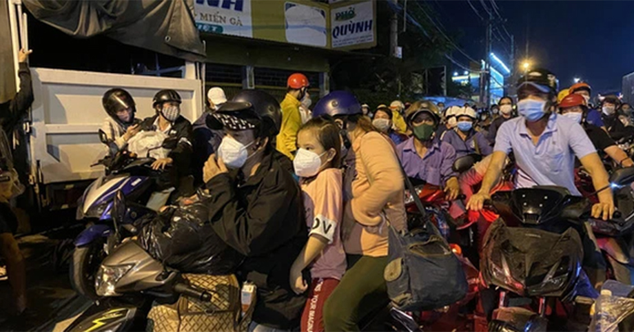 TP.HCM bỏ giấy đi đường nhưng người dân ra ngoài không lý do chính đáng vẫn bị xử lý