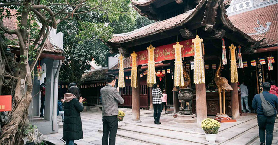 Đầu năm đừng chỉ đến Chùa Hà, đây là 5 đền chùa cầu duyên linh thiêng nhất miền Bắc: Ai còn FA nên ghé!