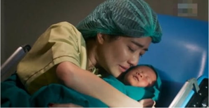 8 quyền lợi đặc biệt dành cho lao động nữ nuôi con dưới 12 tháng tuổi: Được nghỉ 20 ngày làm việc/con/năm hưởng nguyên lương
