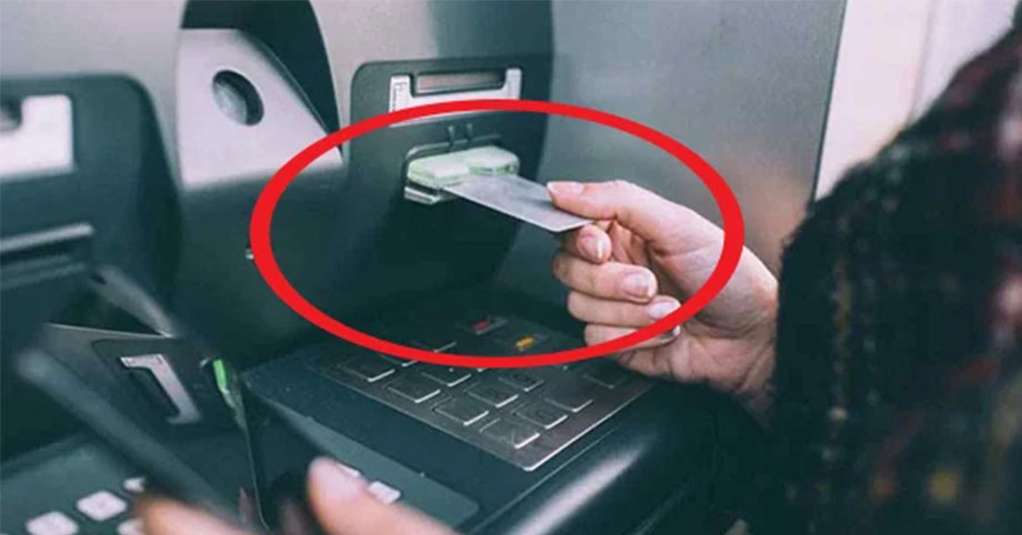 Rút tiền tại ATM bị nuốt thẻ: Làm ngay 3 bước này để lấy lại thẻ nhanh chóng nhất