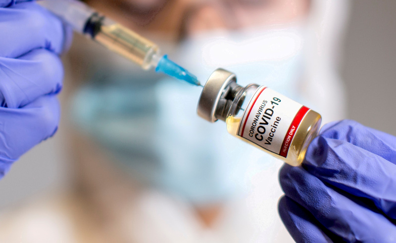 3 tác dụng phụ phổ biến nhất của tiêm mũi 4 vắc xin Covid-19