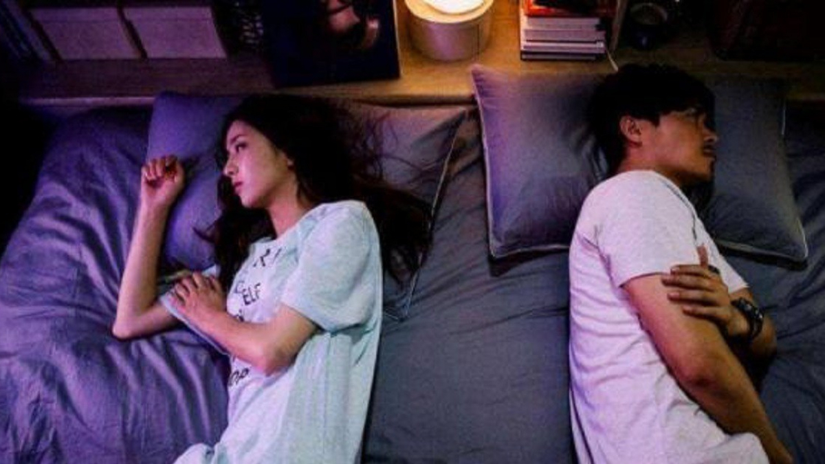 Tại sao vợ chồng cứ dến 50 tuổi là ngủ riêng, lý do nhiều người phải bất ngờ?