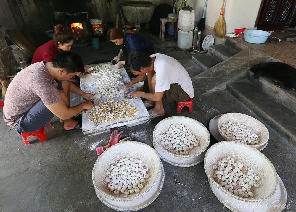 Loại quả xưa trồng làm cảnh nay bất ngờ làm thành đặc sản lạ bán bao nhiêu cũng hết, giá đắt đỏ